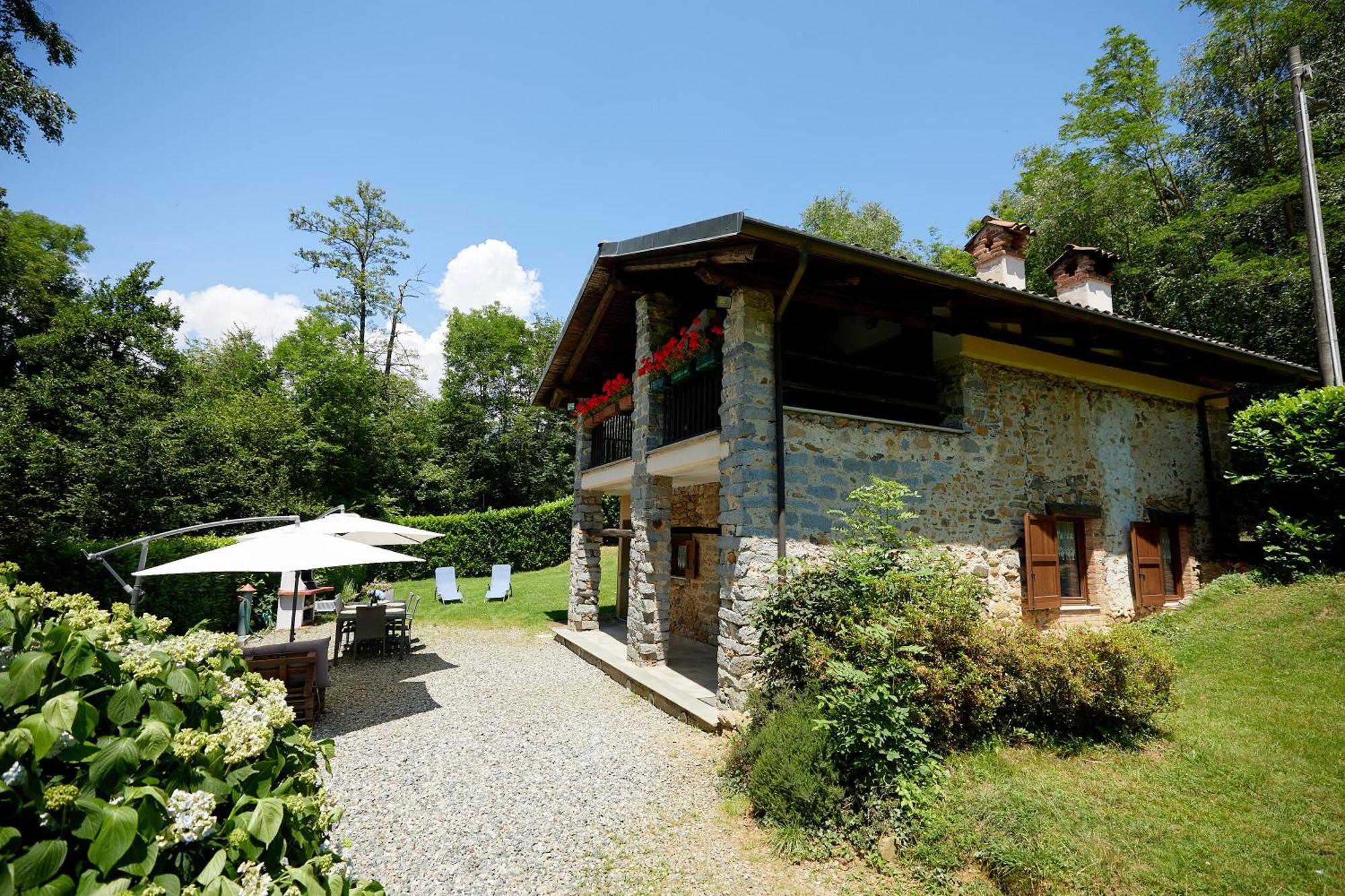 Villetta Con Giardino ⭑⭑⭑⭑⭑ - Wifi, Dogs Allowed ビエッラ エクステリア 写真