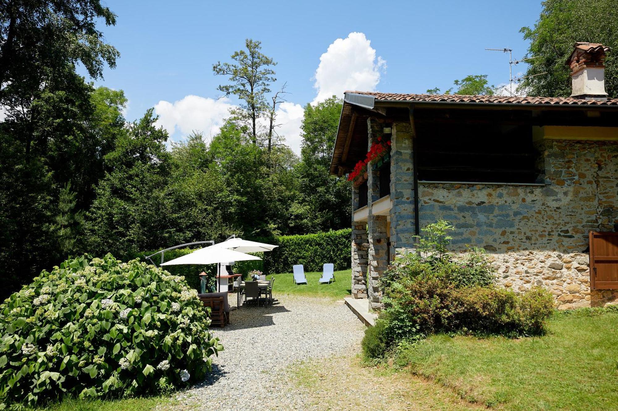 Villetta Con Giardino ⭑⭑⭑⭑⭑ - Wifi, Dogs Allowed ビエッラ エクステリア 写真